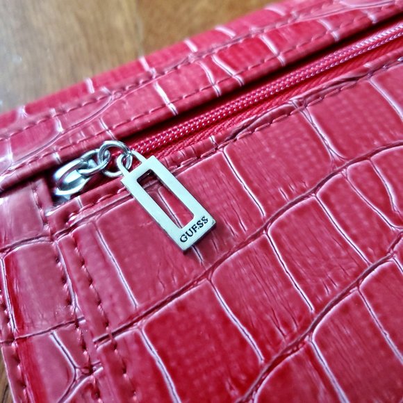 Guess Red Alligator Wallet - Picture 3 of 7